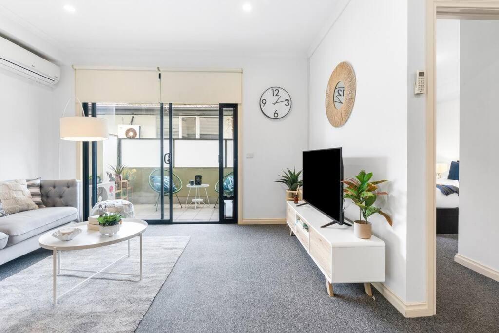 Cozy 1 Bedder In St Kilda With Balcony Appartement Melbourne Buitenkant foto